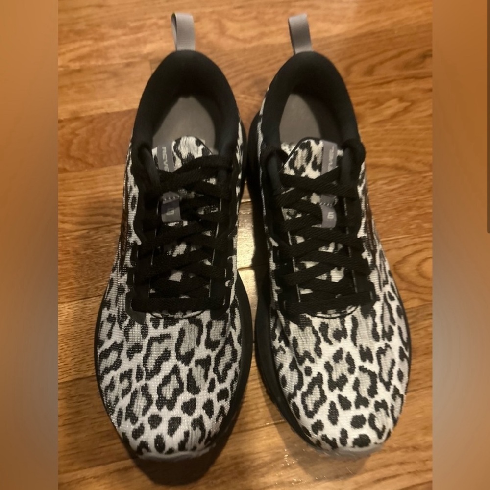 Brand new Brooks Revel 6